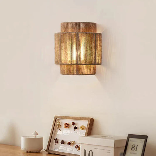 Vintage Handwoven Rattan Wall Lamp – E27 Hemp Rope Sconce